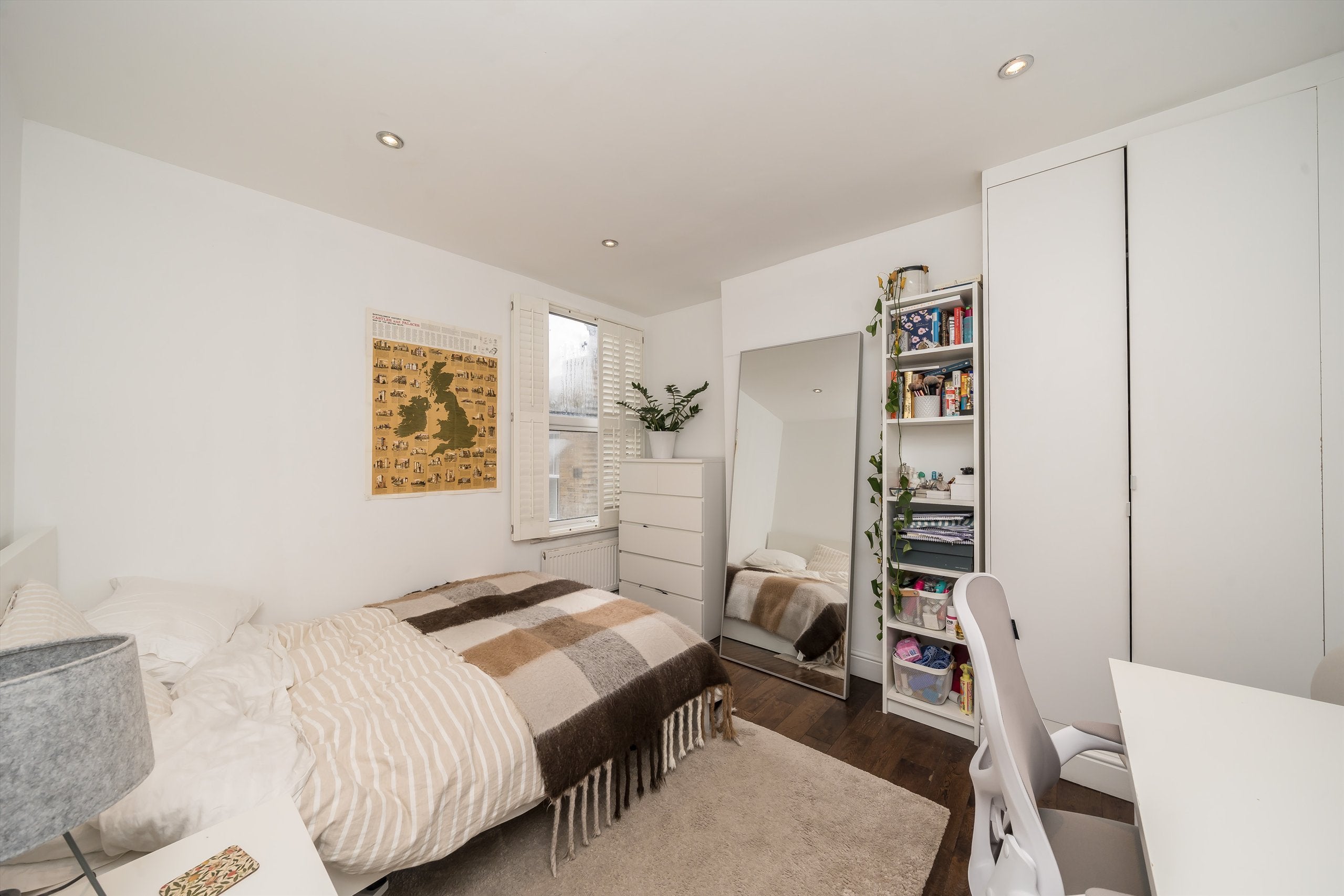 Flat Southcroft Road in Greater London