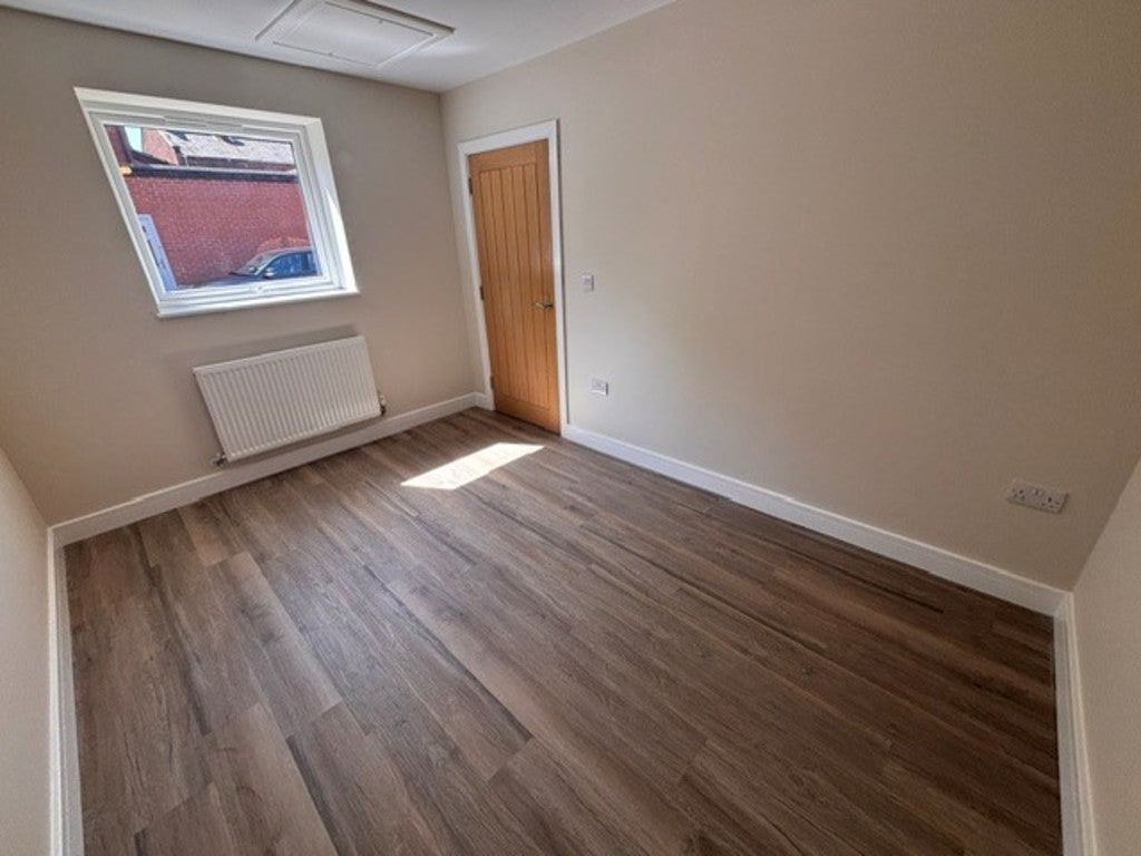 Flat Suffolk Road in Preston
