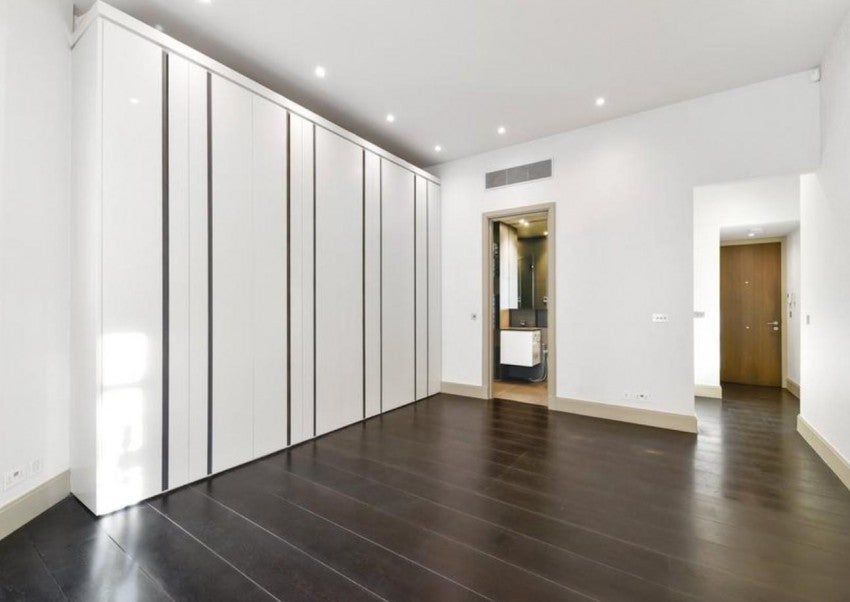 Flat Palace Gate in Greater London