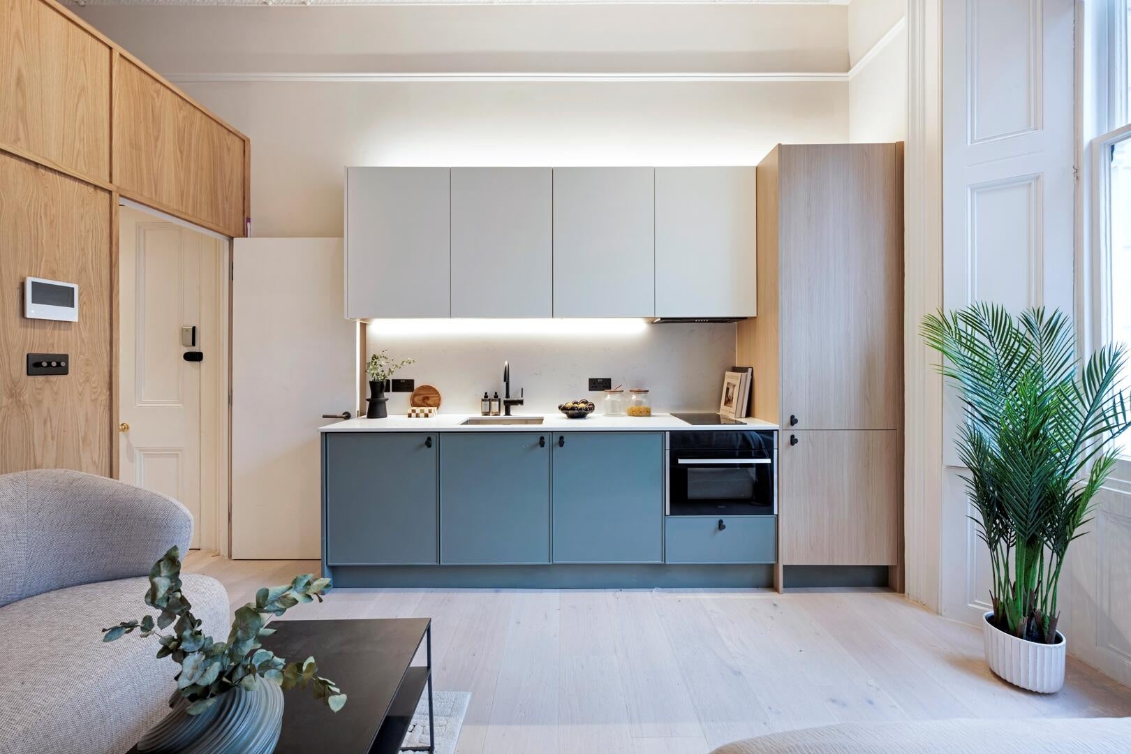 Flat Kensington Gardens Square in City of Westminster