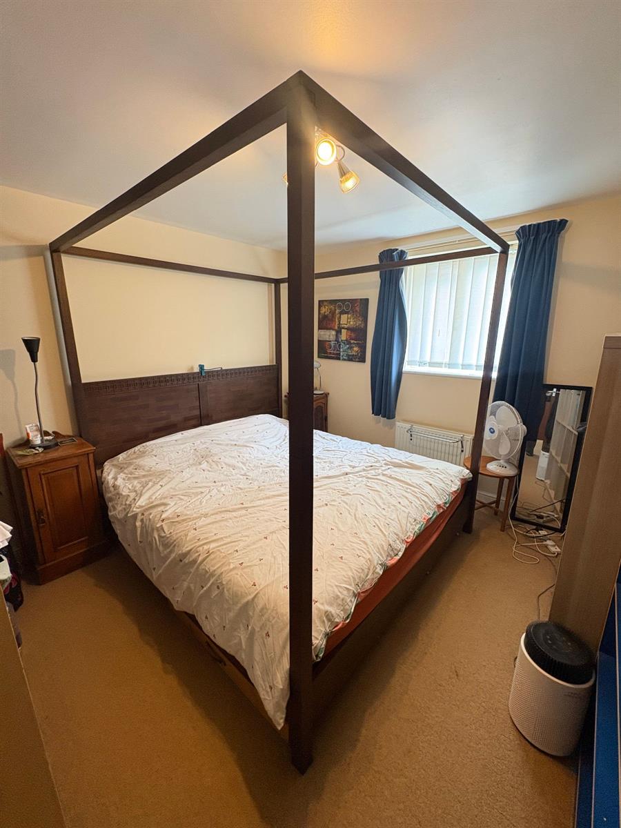 Flat Edward Vinson Drive in Borough of Swale