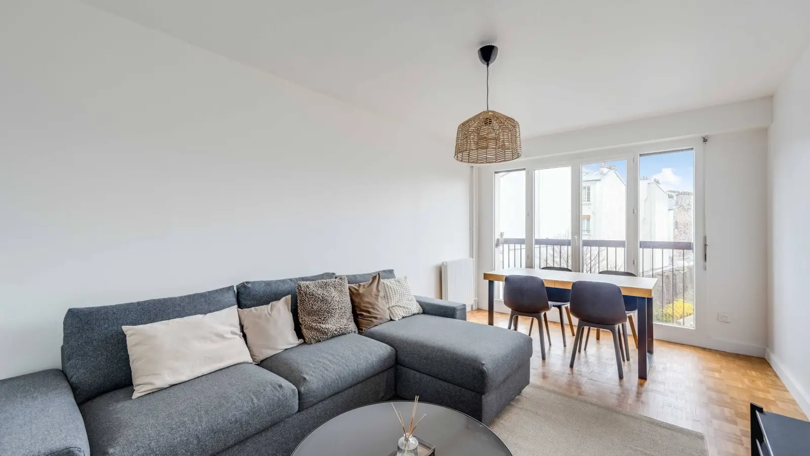 Flat Rue de la Forge Royale in Paris
