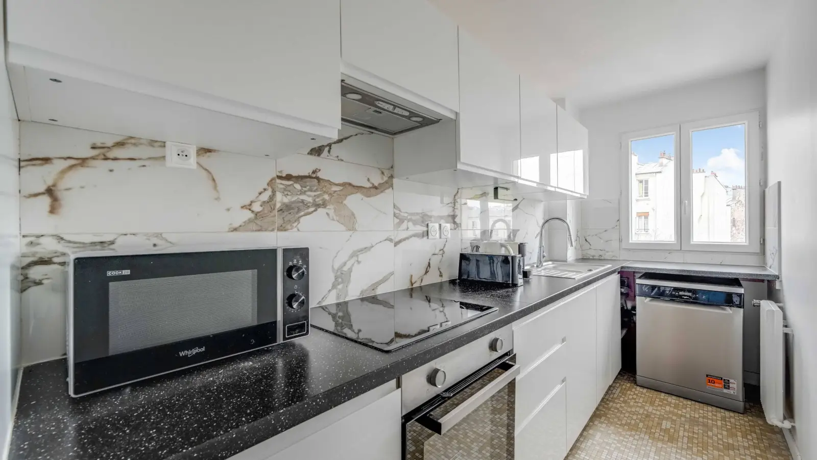 Flat Rue de la Forge Royale in Paris