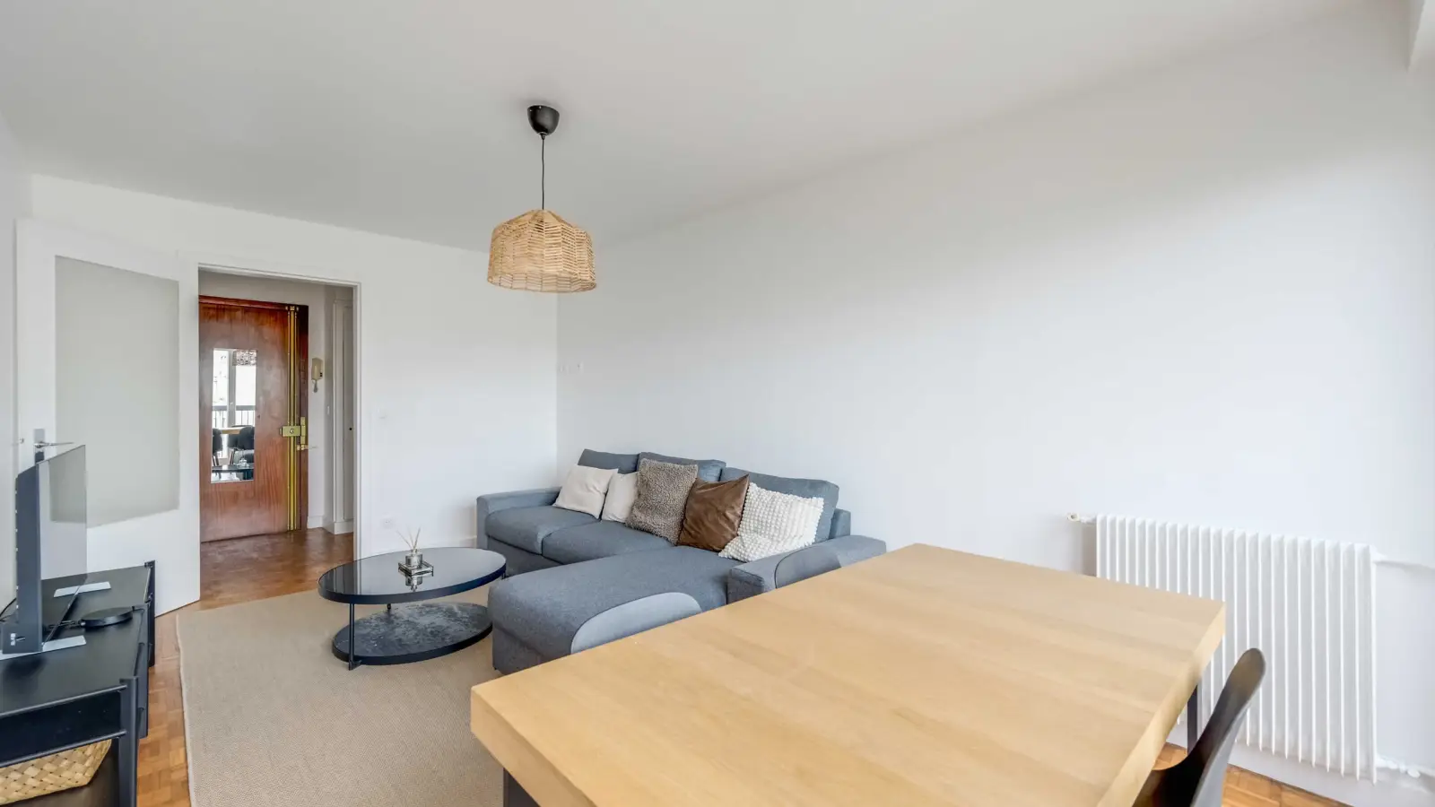 Flat Rue de la Forge Royale in Paris