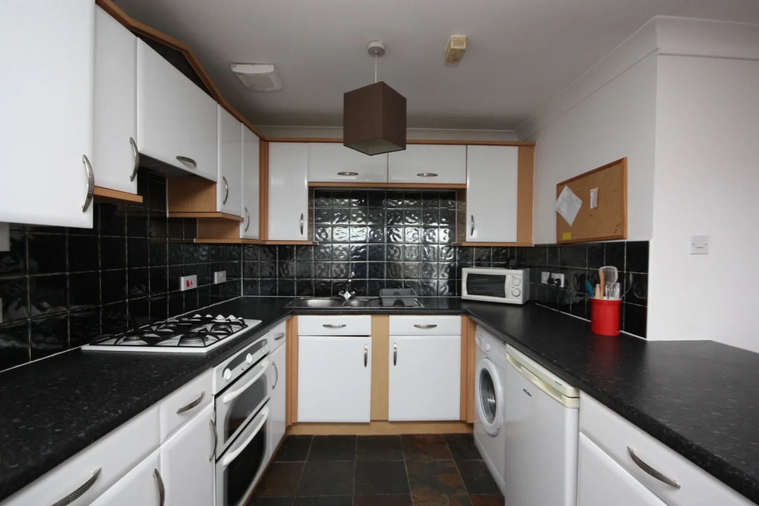 Flat Strathblane Gardens in Glasgow