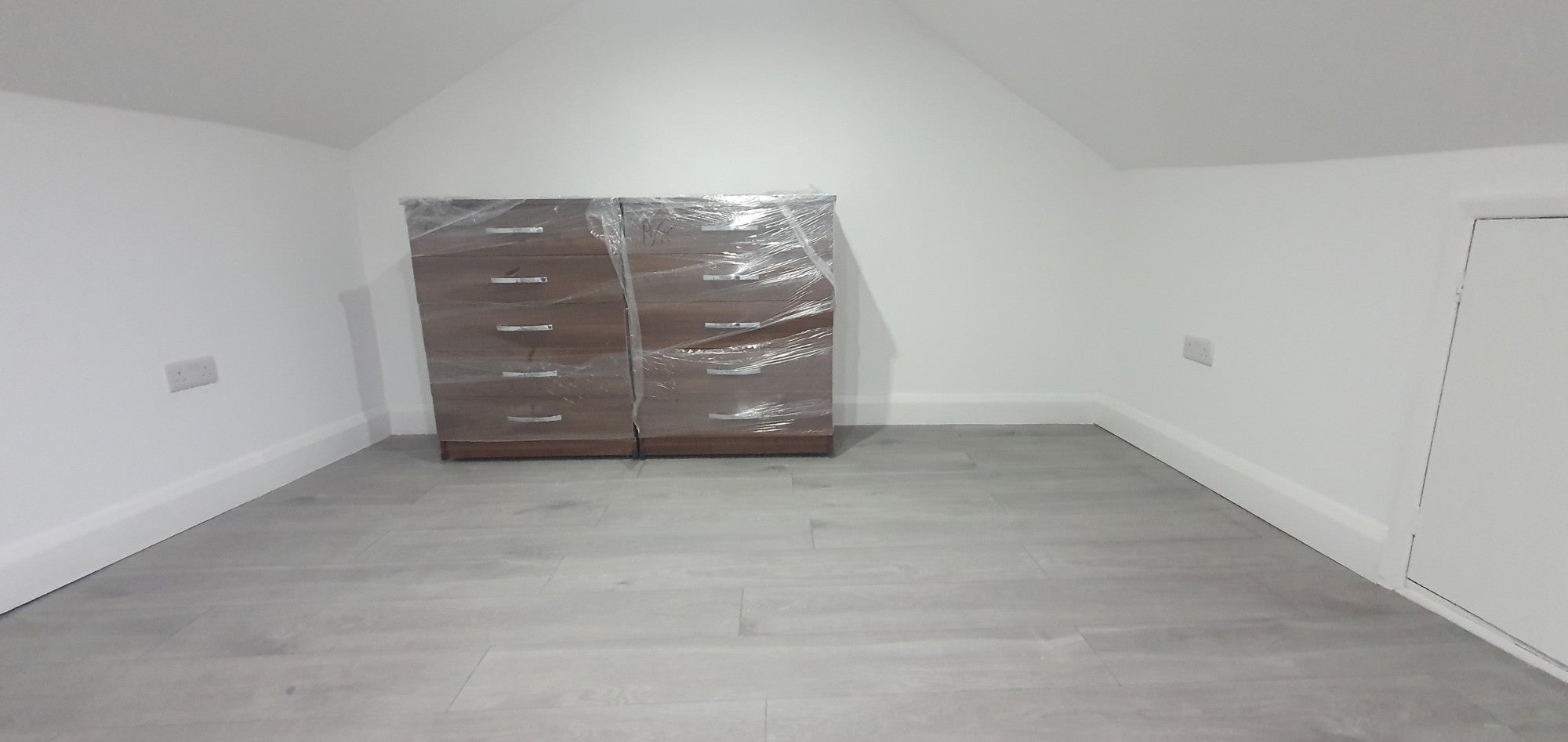 Flat Woodgrange Road in Greater London