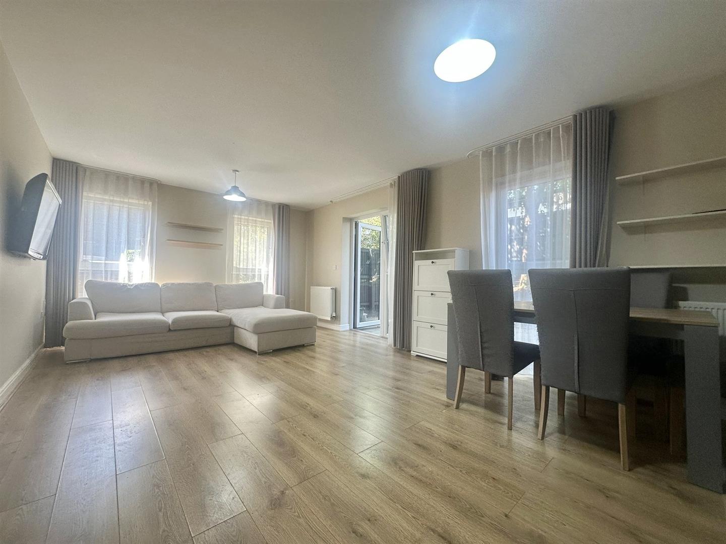Flat Horton Road in Greater London