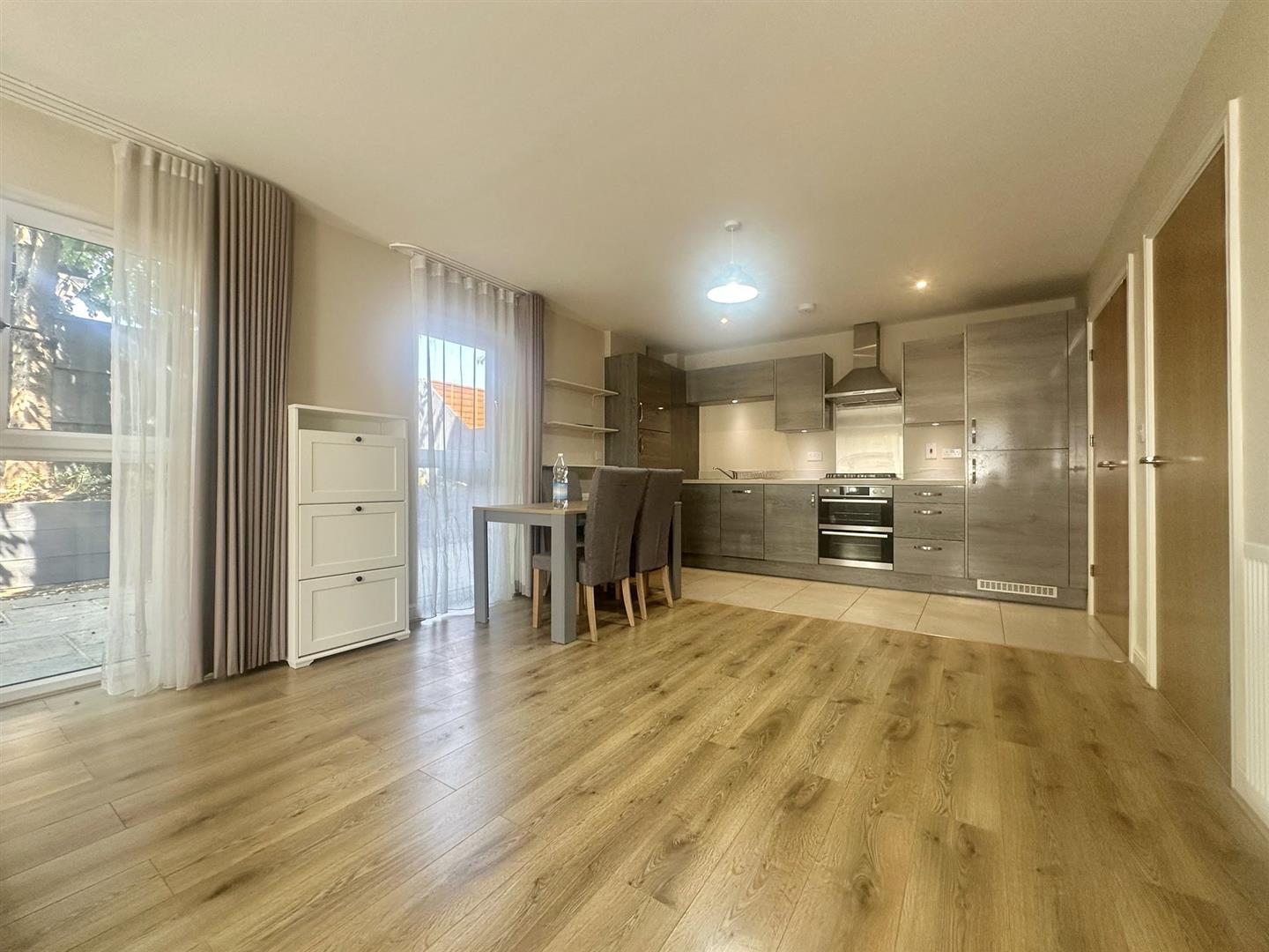 Flat Horton Road in Greater London