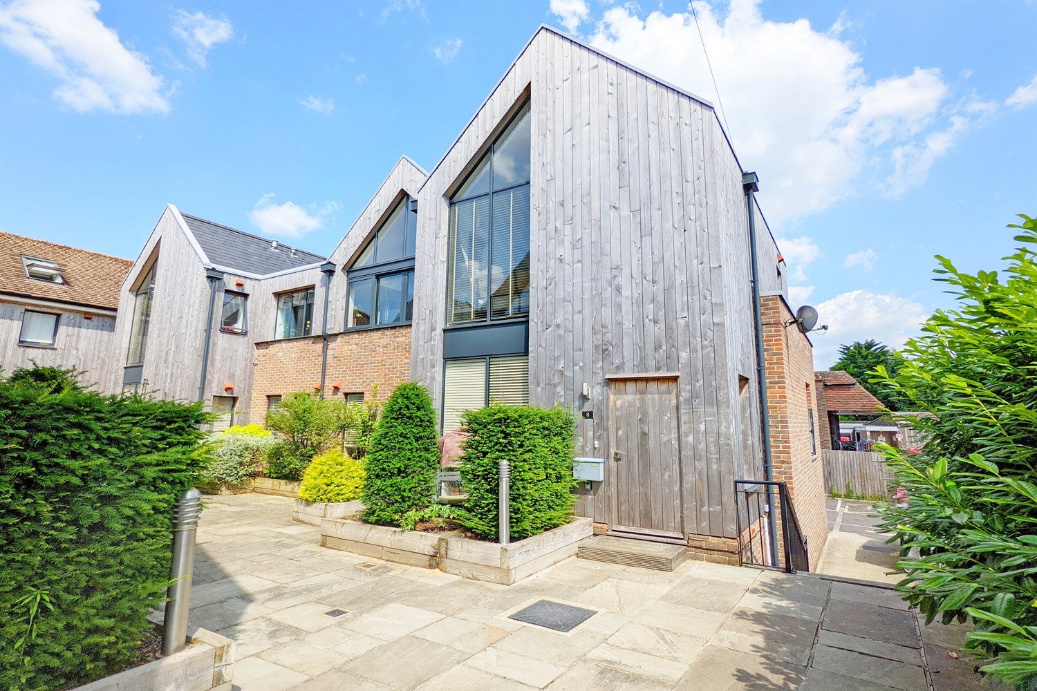 Flat Grange Road in Chichester