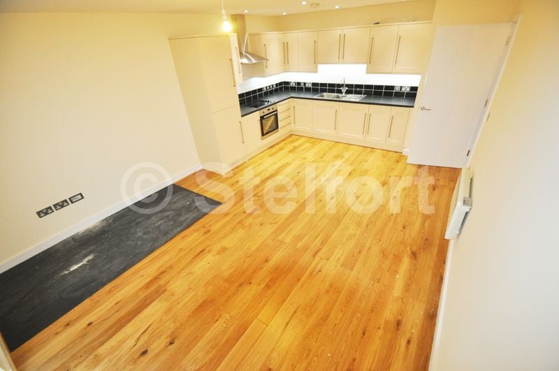 Flat Sussex Way in Greater London