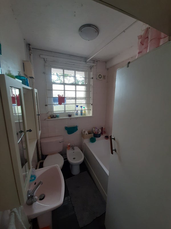 Room Trefil Walk in Greater London