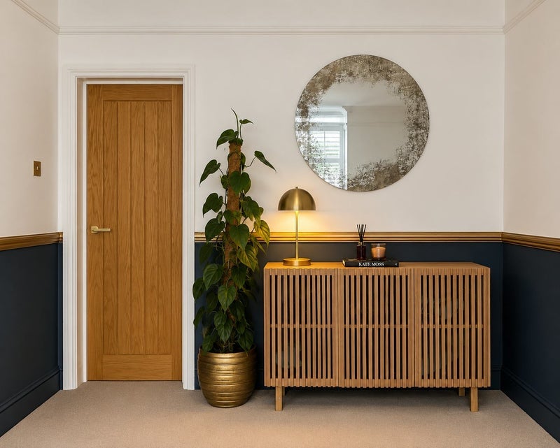 Room Valley Road in Greater London