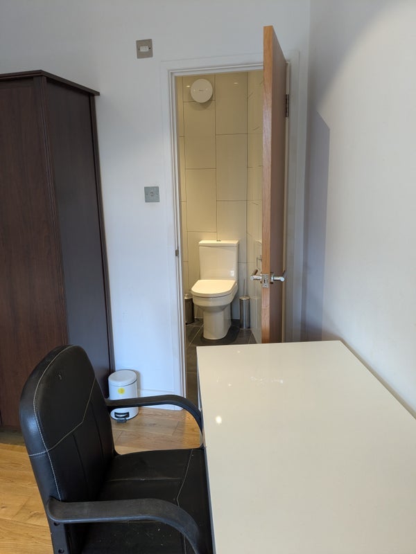 Room Elswick Road in Greater London