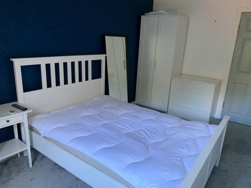 Room Seaford Road in Crawley
