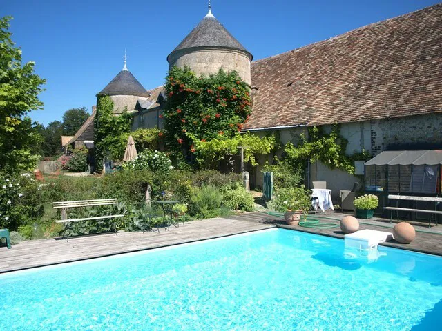 Room Route de la Maison Neuve in Parigné-l'Évêque