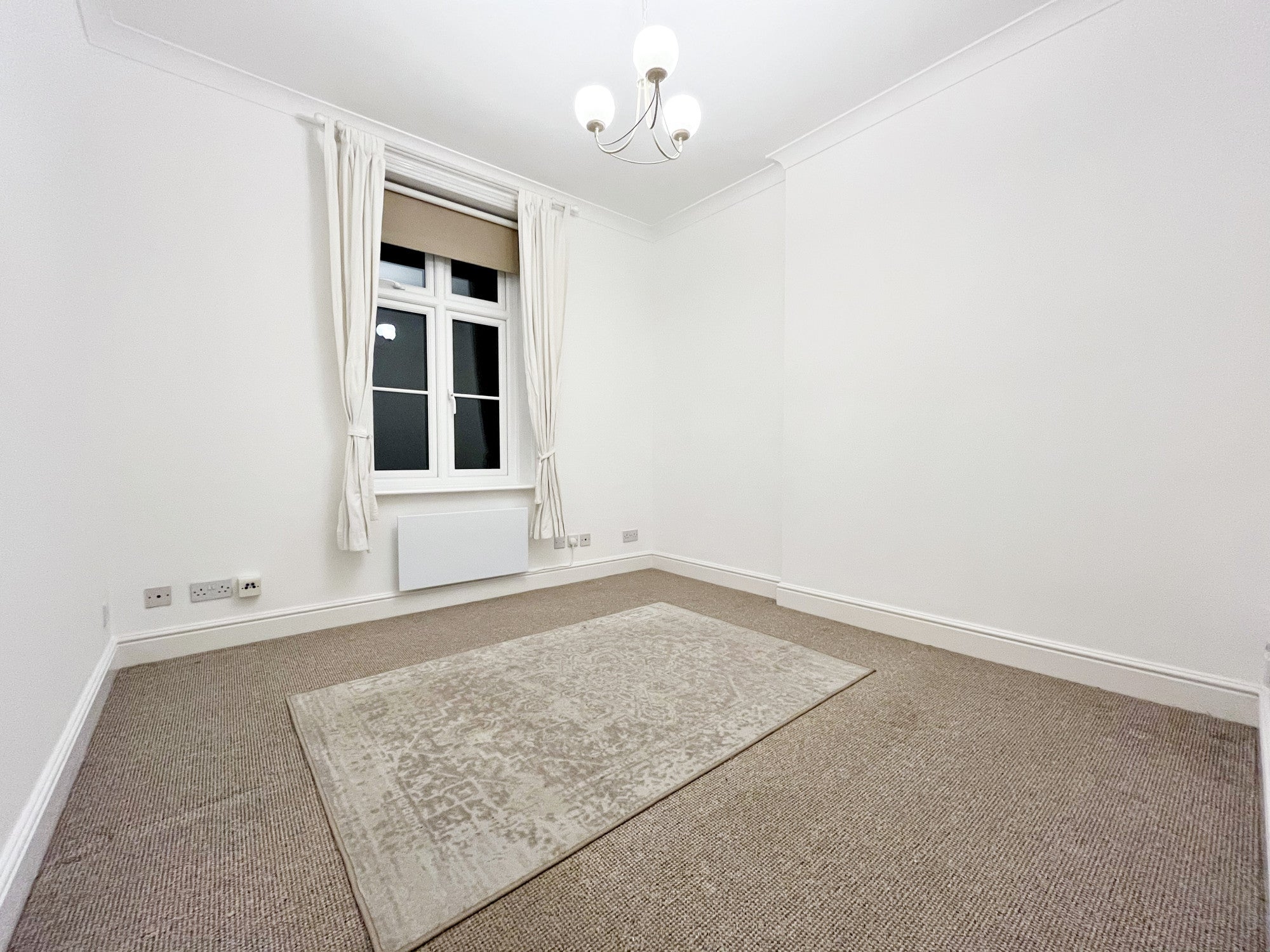 Flat Upton Park in Slough