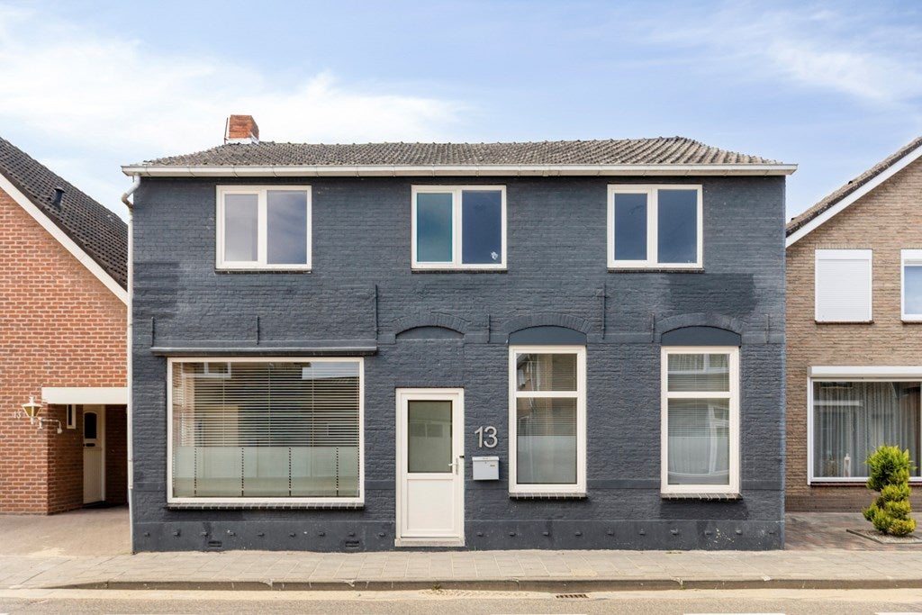 Huis Rapenburg 13 in Vogelwaarde