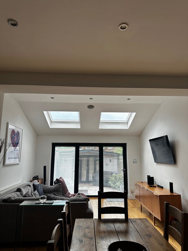 Room Green Avenue in Greater London