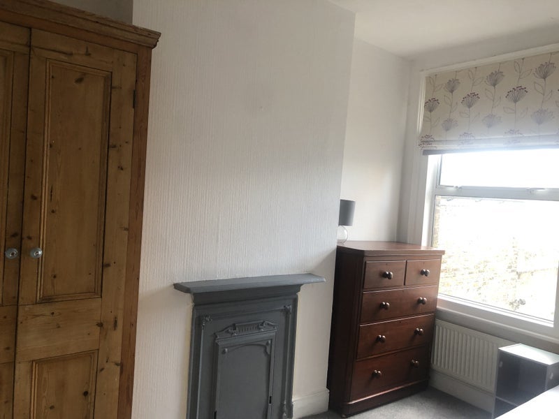 Room Pentney Road in Greater London