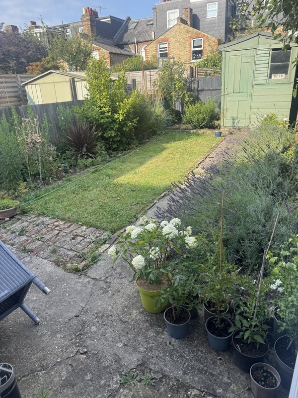 Room Pentney Road in Greater London