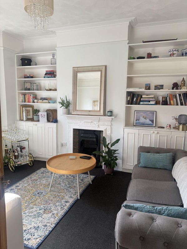 Room Pentney Road in Greater London