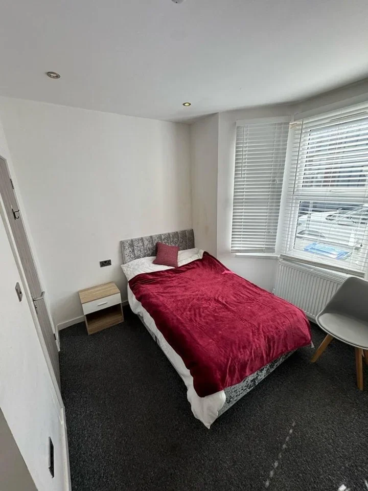 Room Princes Avenue in Watford