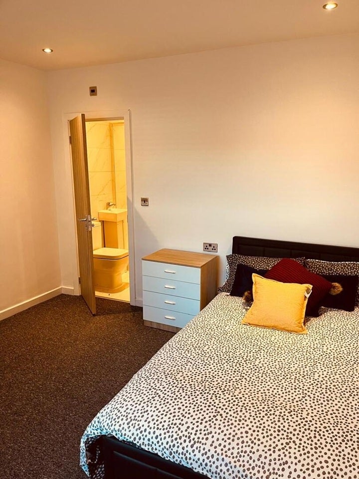 Room Princes Avenue in Watford