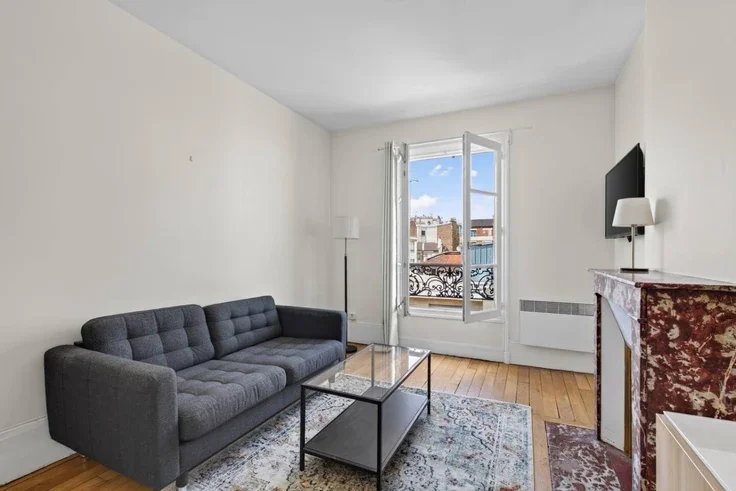 Flat Rue Louis Rouquier in Levallois-Perret