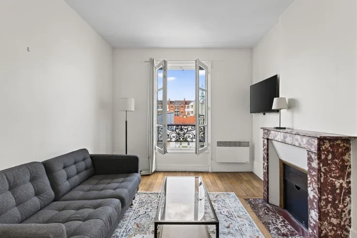 Flat Rue Louis Rouquier in Levallois-Perret