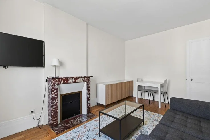 Flat Rue Louis Rouquier in Levallois-Perret