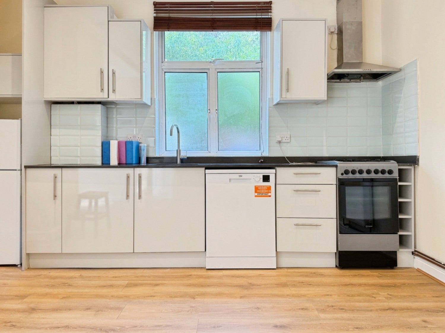 Flat Corfton Road in Greater London
