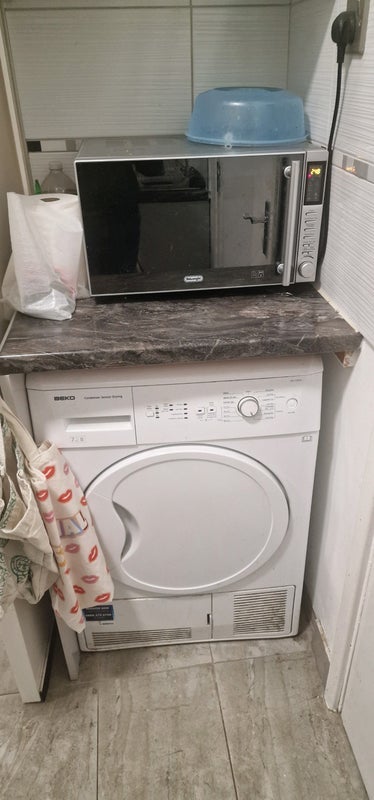Room Nevern Road in Greater London