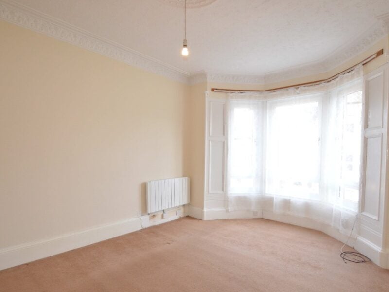 Flat Craigpark Drive in Glasgow