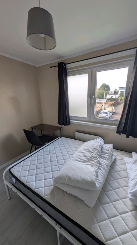 Room Niddrie Marischal Place in City of Edinburgh