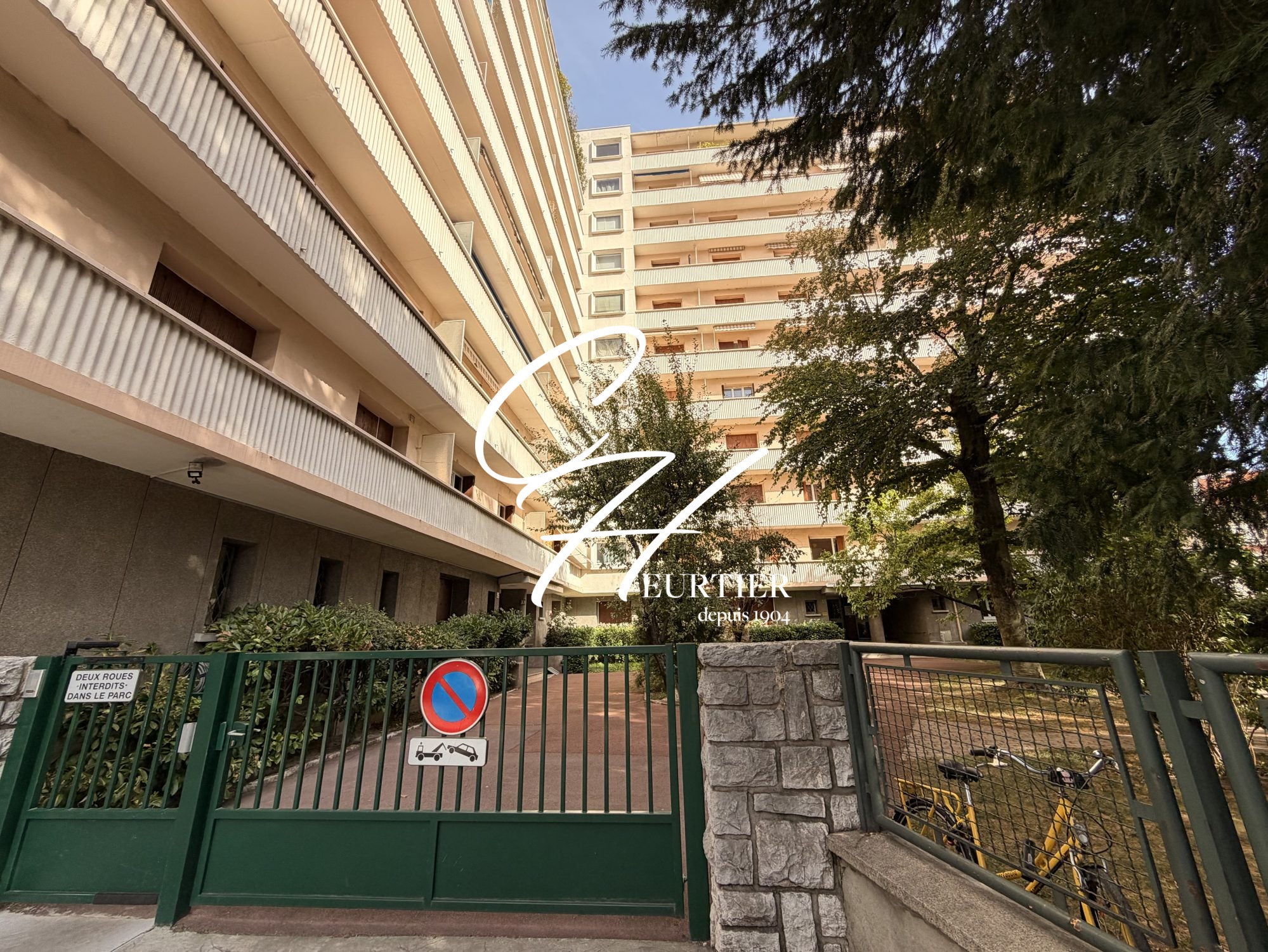 Appartement Cours de la Libération et du Général de Gaulle à Grenoble