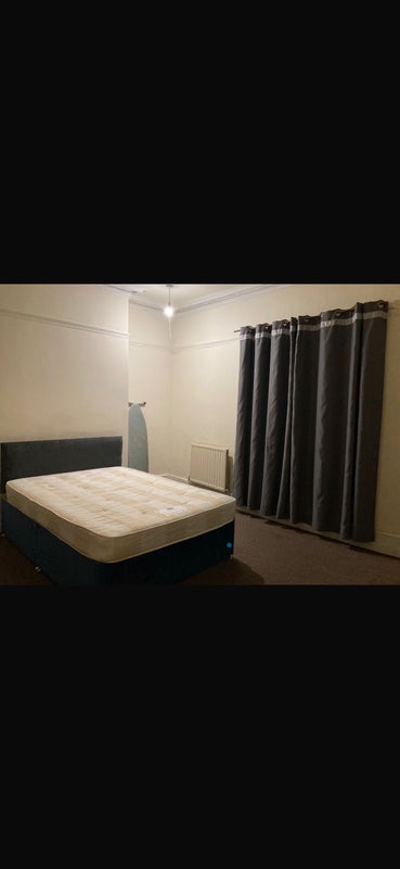 Room Norfolk Road in Sheffield