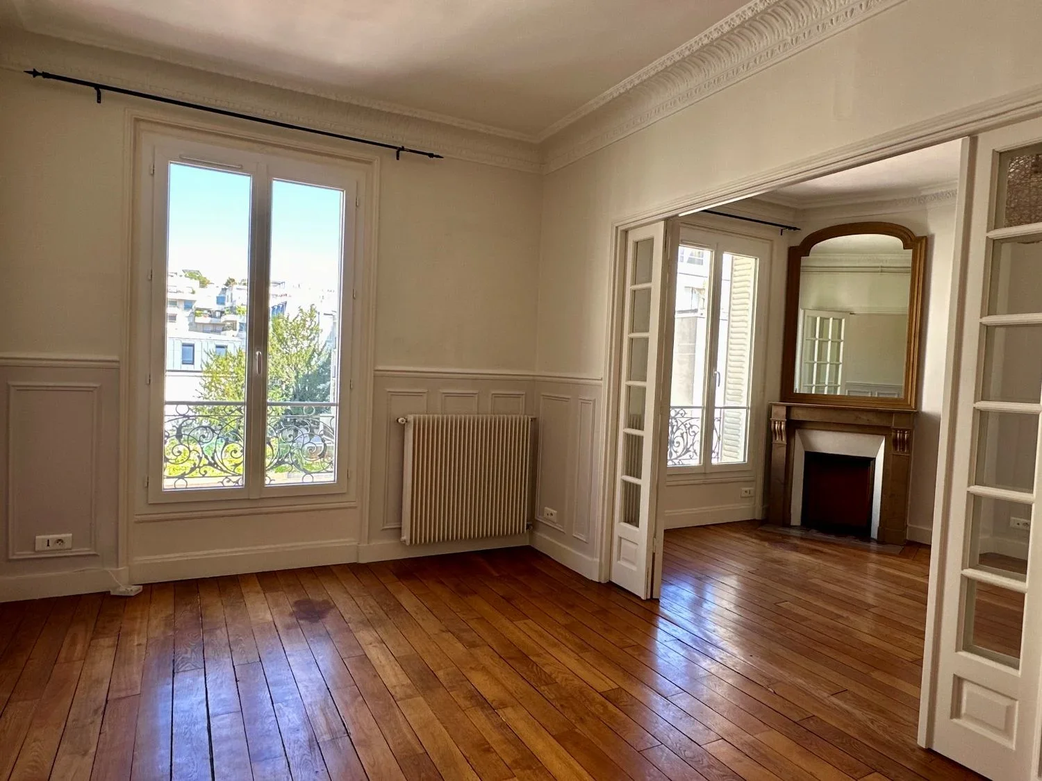 Flat Rue Camille Pelletan in Levallois-Perret