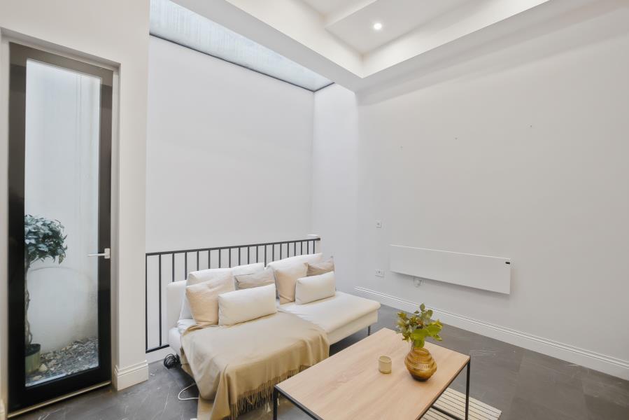 Flat Avonmore Road in Greater London