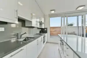 Flat Elm Avenue in Greater London