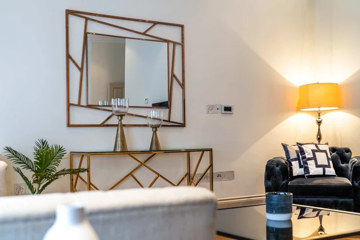 Flat Hertford Street in City of Westminster