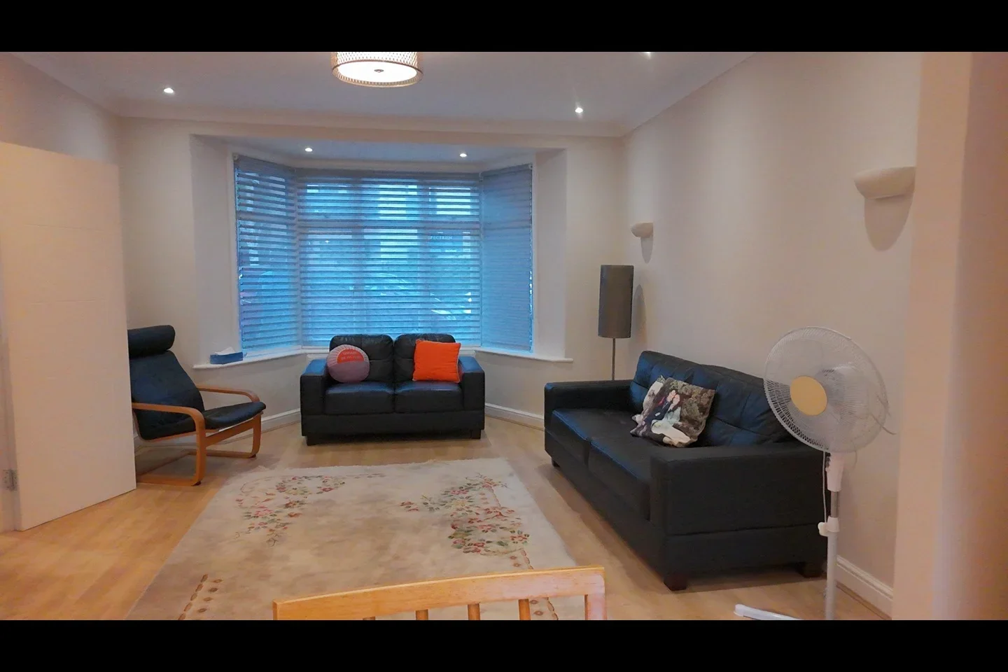 House Hillview Gardens in Greater London
