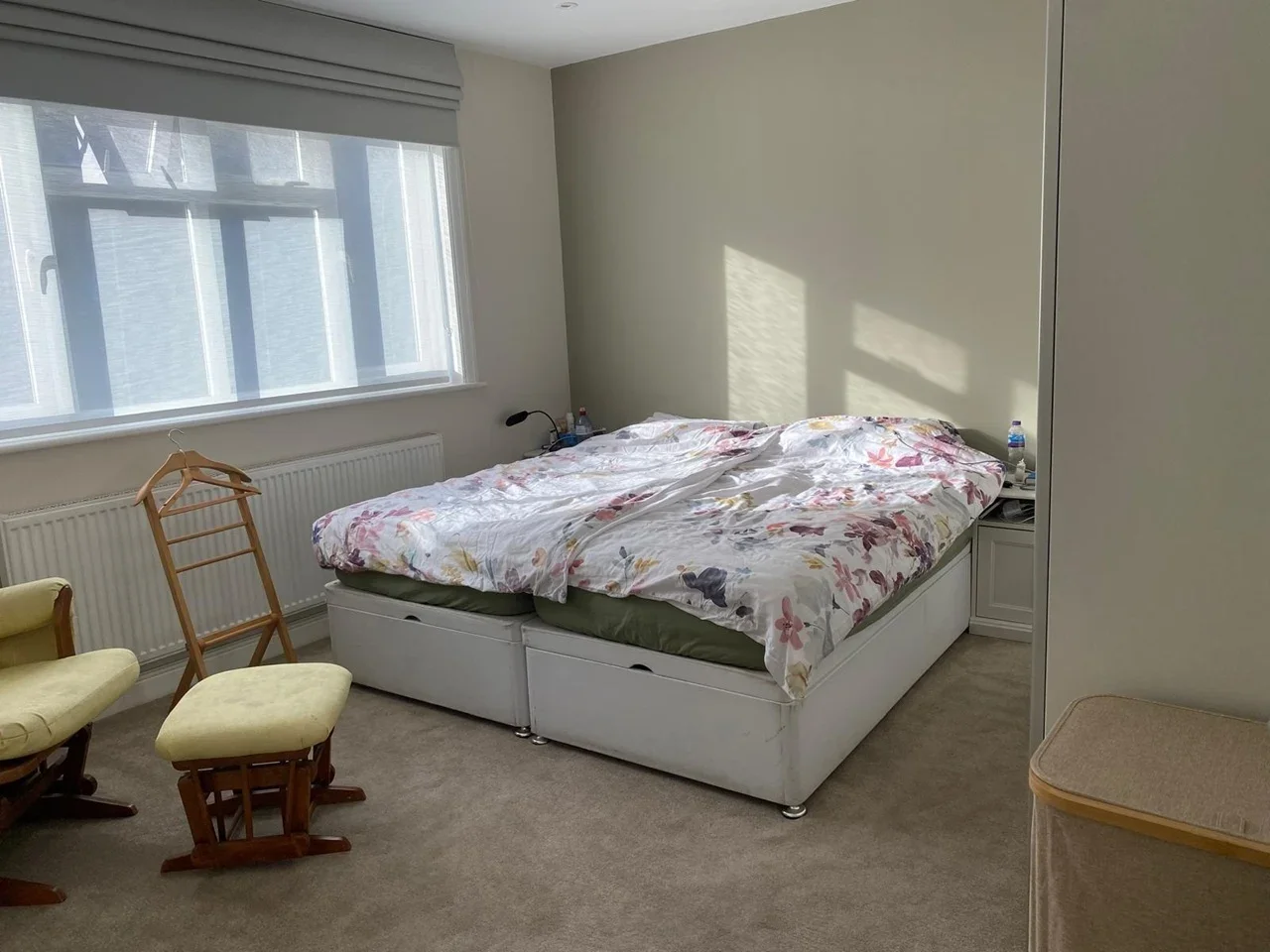 House Hillview Gardens in Greater London