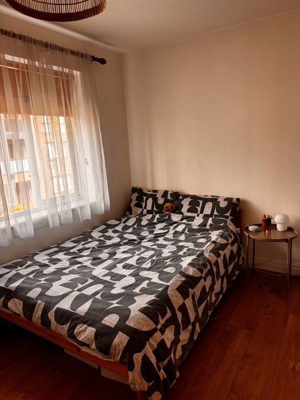 Room St. Davids Square in Greater London