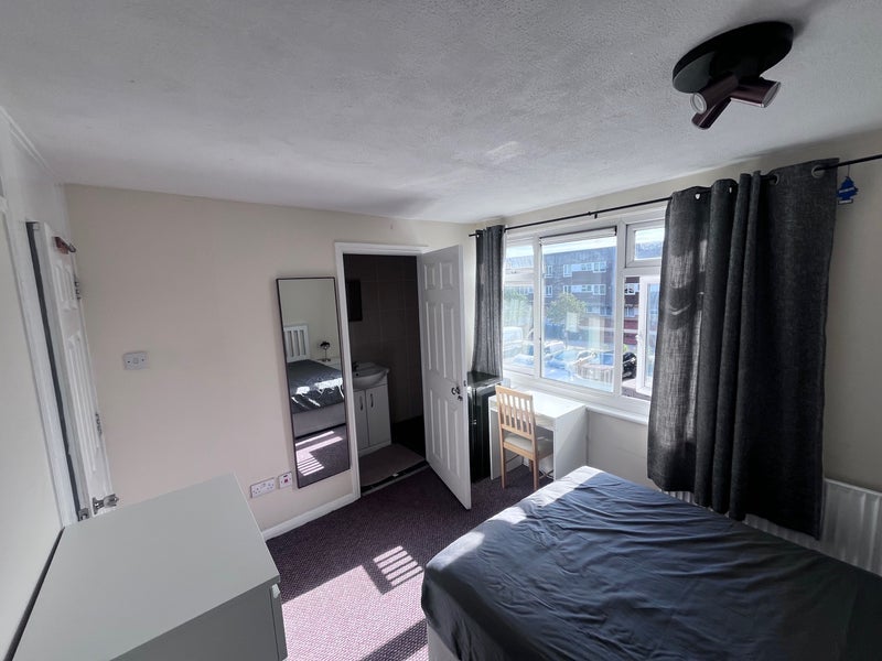 Room Moorfields in Harlow
