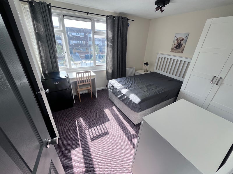 Room Moorfields in Harlow