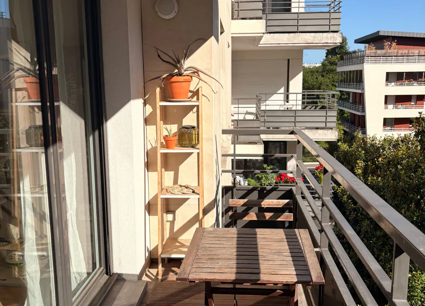 Appartement Rue de Champ Chardon à Issy-les-Moulineaux