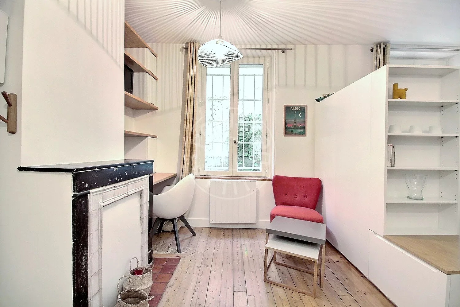 Appartement Passage Cottin à Paris
