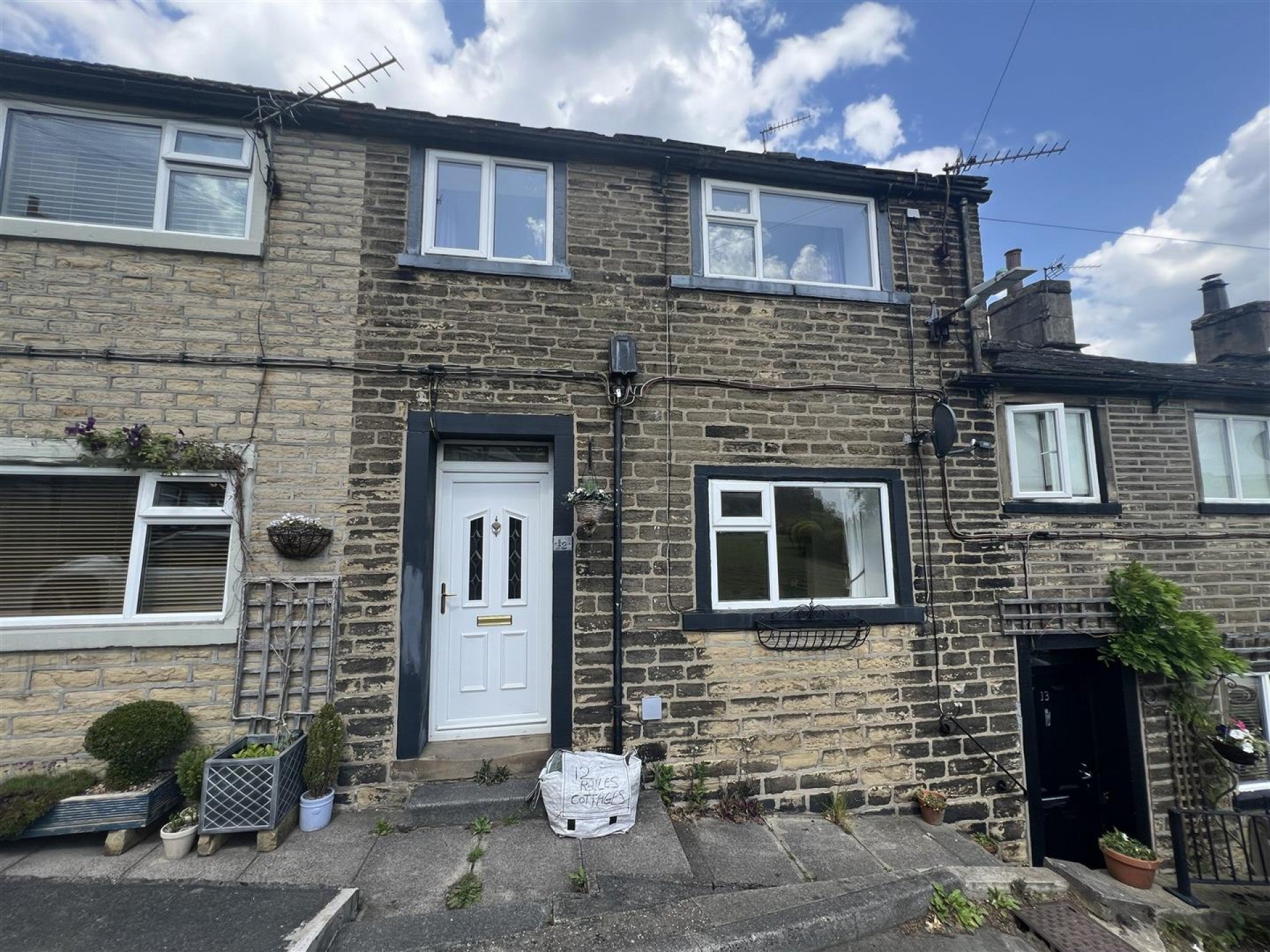 House Railes Close in Calderdale