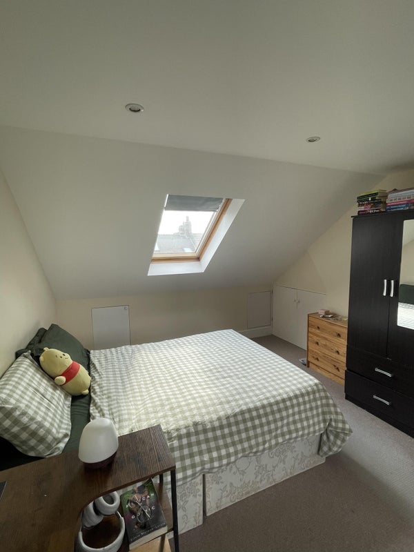 Room Galloway Road in Greater London