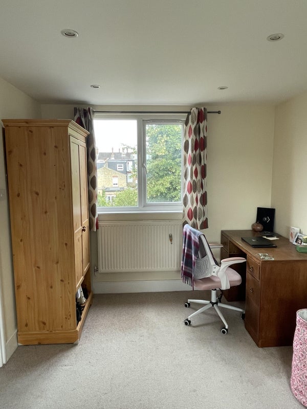 Room Galloway Road in Greater London